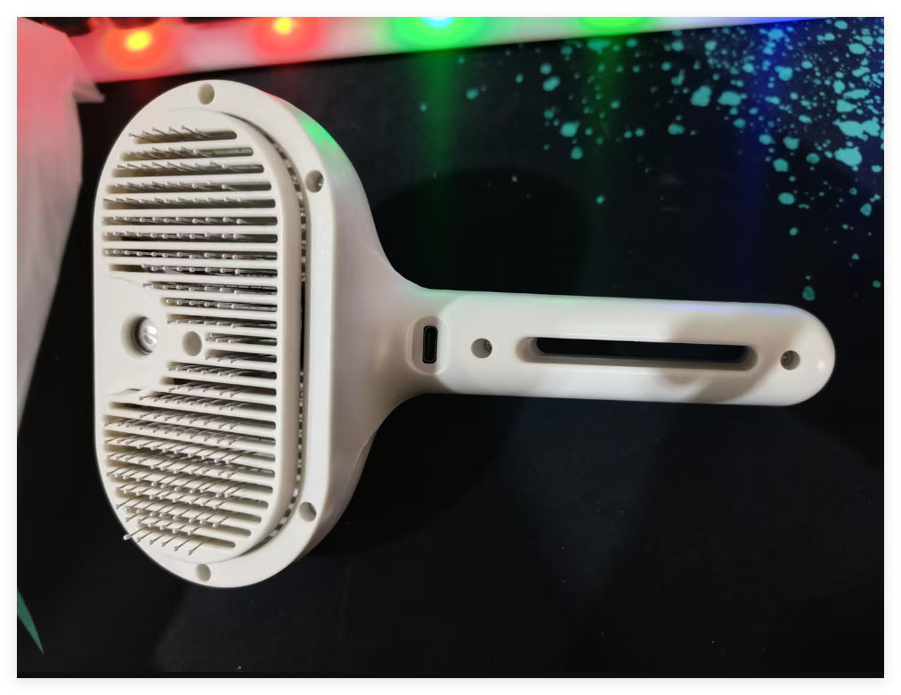 Self-Cleaning Pet Hair Remover Comb with Built-in Mist – Grooming & Dematting Brush for Dogs